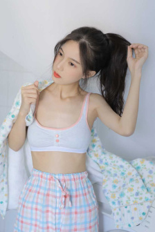 善良漂亮的女老板中字